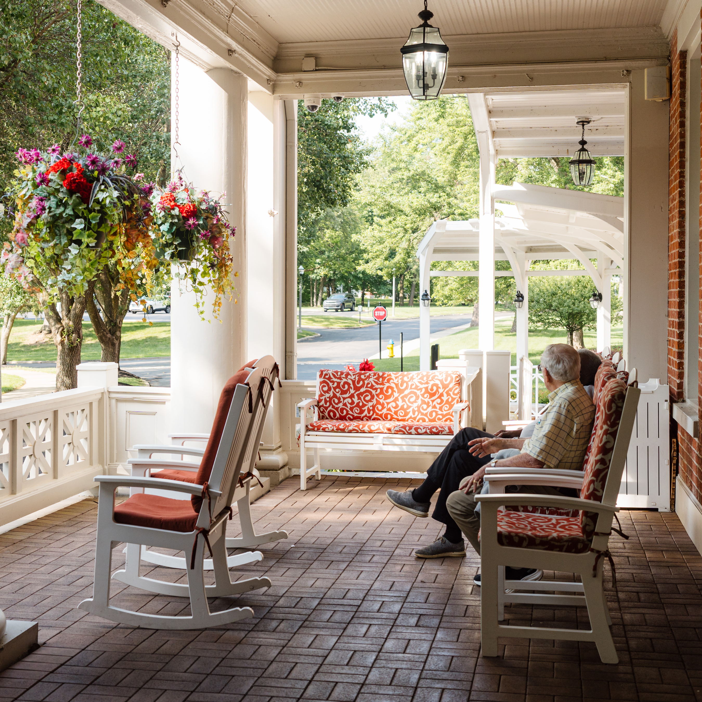 10WP IL - Porch