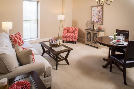 crosssectionshowingthelayoutofatypicallivingroomat10wilmingtonplacefromananglefacingthedoor