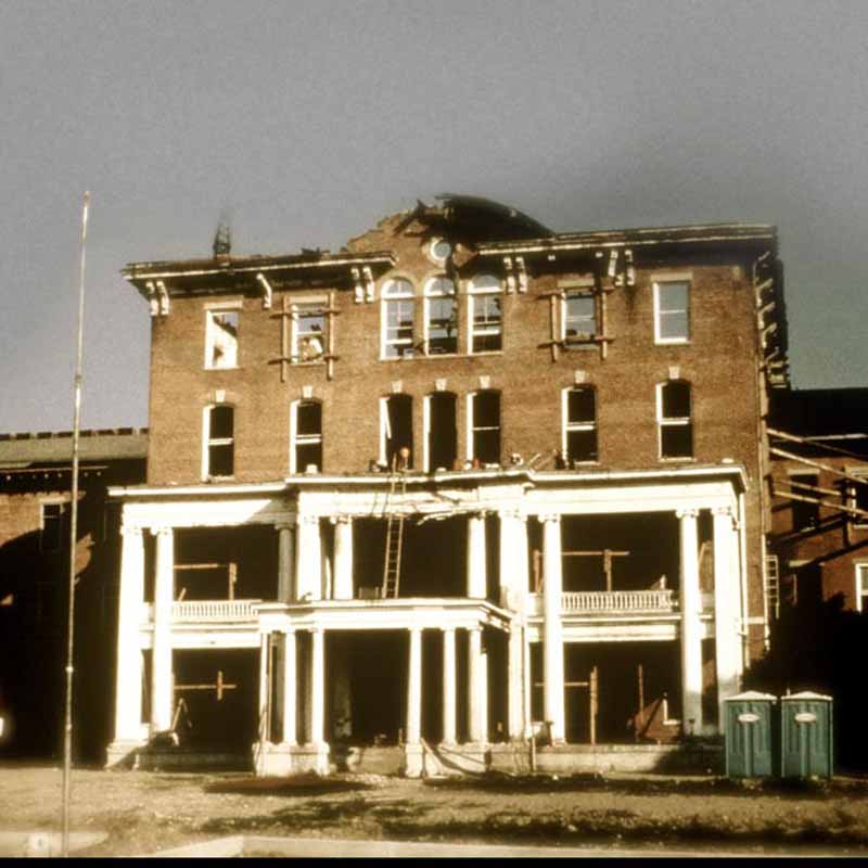 10-wilmington-place-front-entrance-before-renovations in Dayton