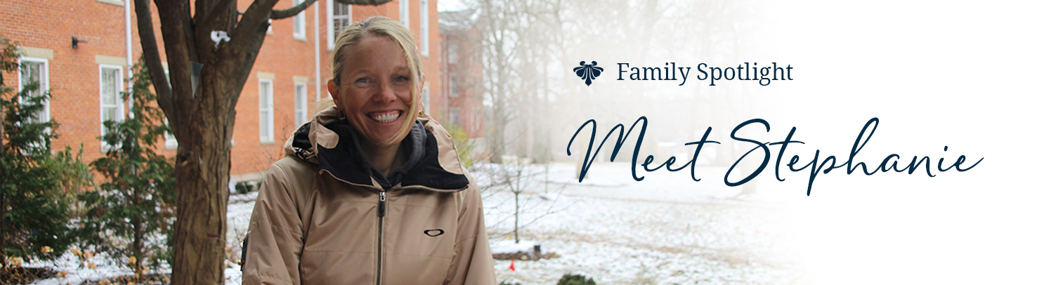 10WP1836 Family Stephanie_1486x406 10WP1836 Family Stephanie_1486x406